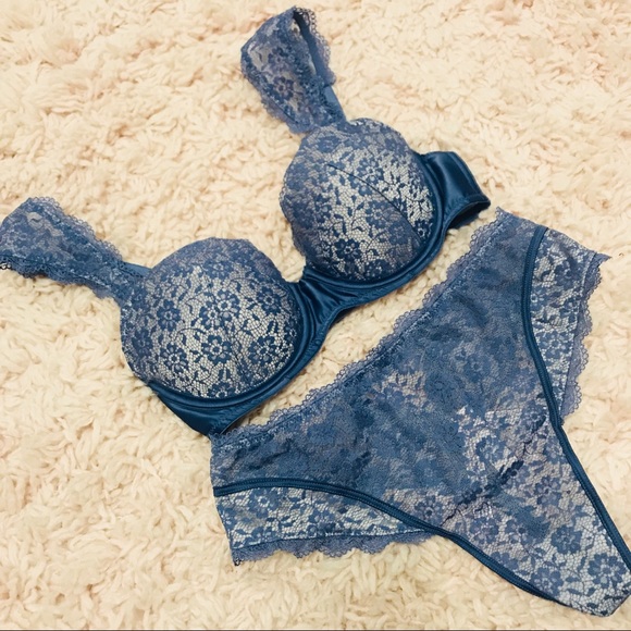Victoria's Secret Other - VS Lace Cap Sleeve Set!
